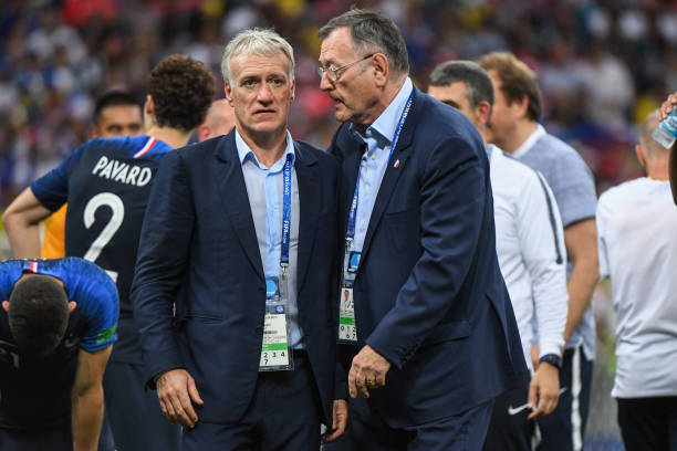 球迷们在关 球迷们在关