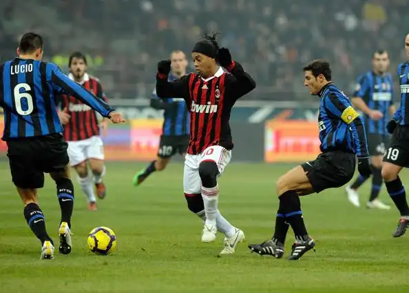 他凭借出色 他凭借出色