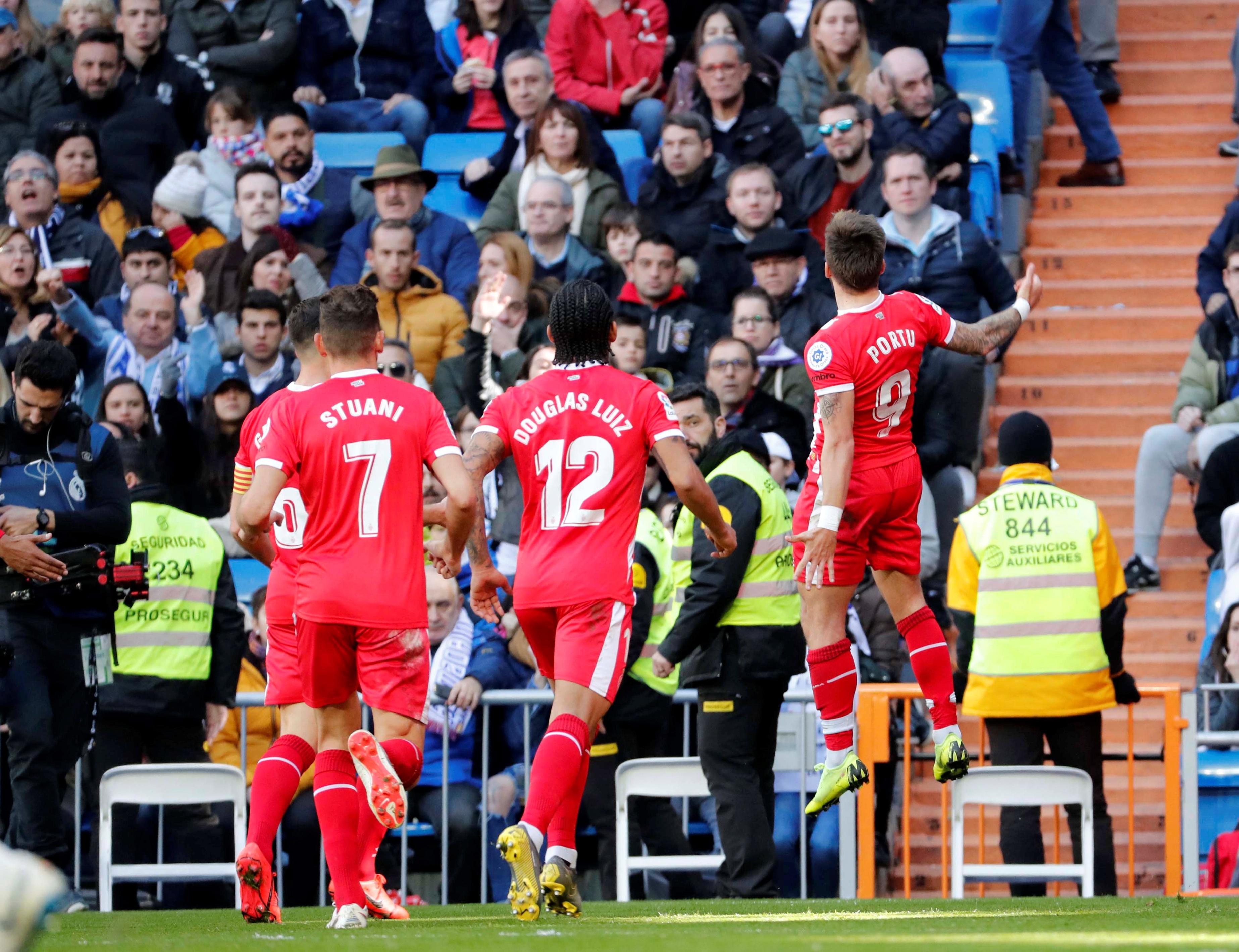 台上频频冲 台上频频冲